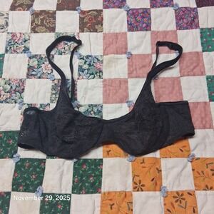 Victoria Secret Black Lace Bra Womens Size 36B Underwired Adjustable Strap